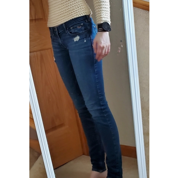 Hollister Distressed Blue Skinny Jeans - Picture 2 of 6